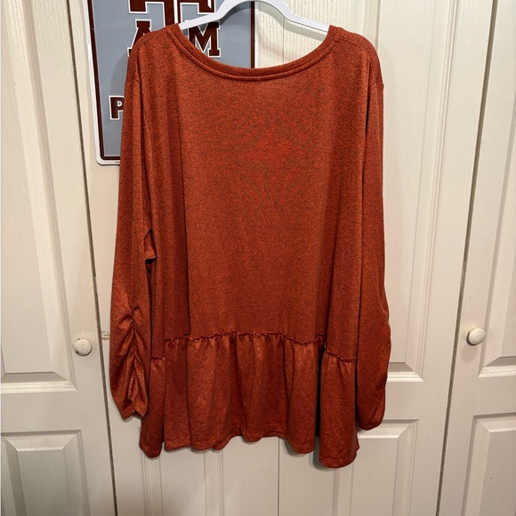 Terra & Sky Women's Rust Top - Picture 4 of 8